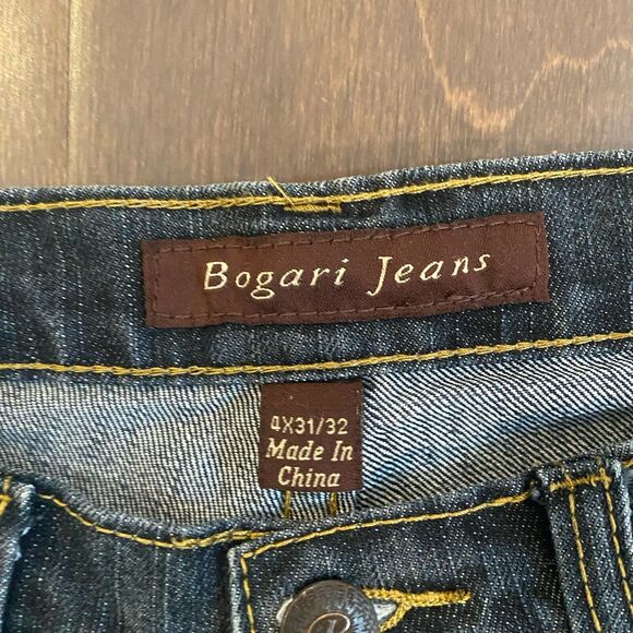 Bogari Jeans Women 29 Blue Dark Wash Cropped Denim Bling Pockets Embroidered - Picture 3 of 16
